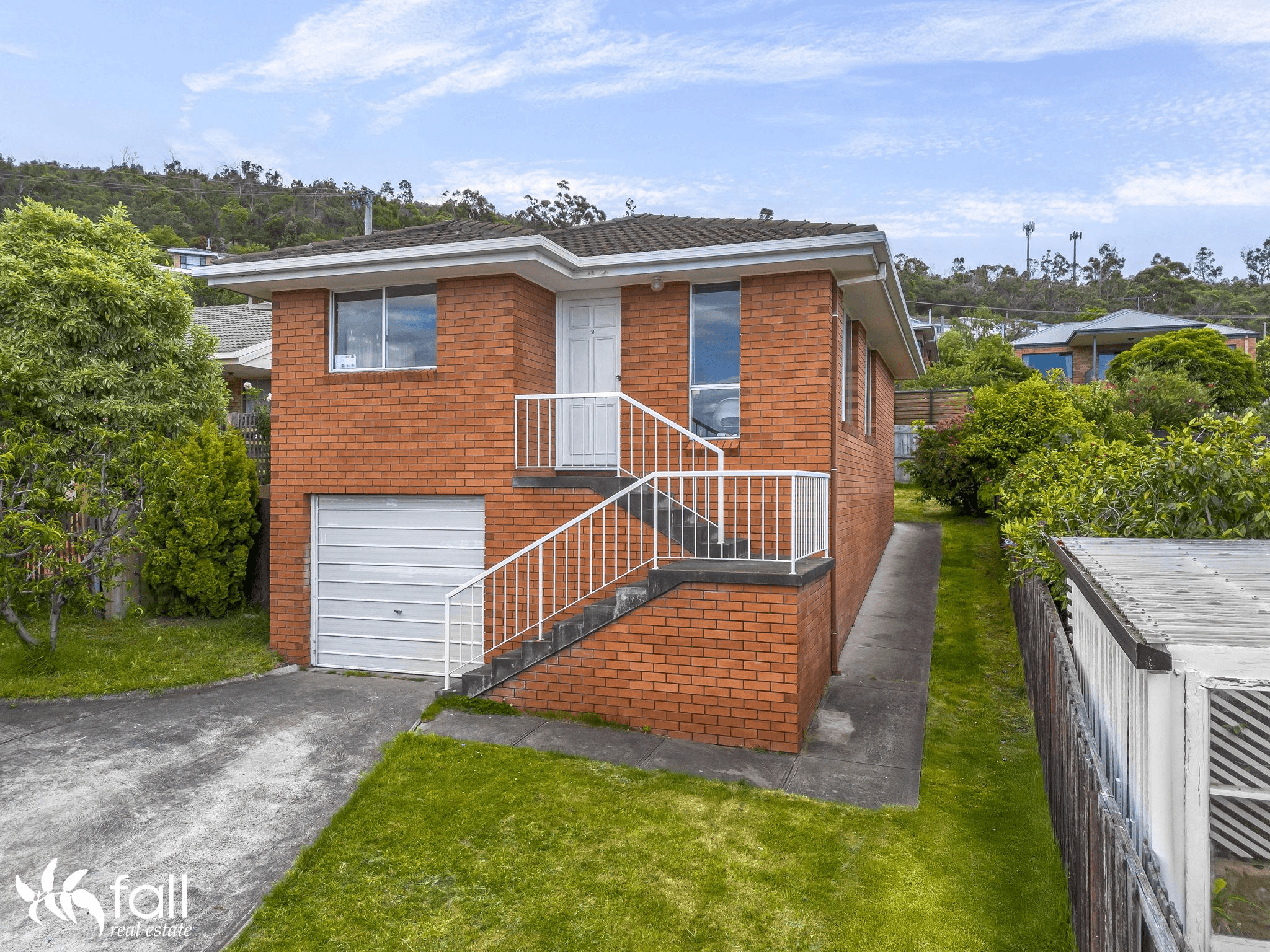 2/4 Raminea Road, LINDISFARNE, TAS 7015