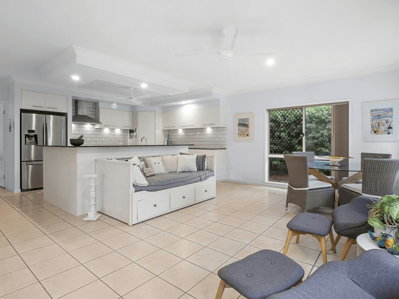 2 Whitehaven Court, CLIFTON BEACH, QLD 4879