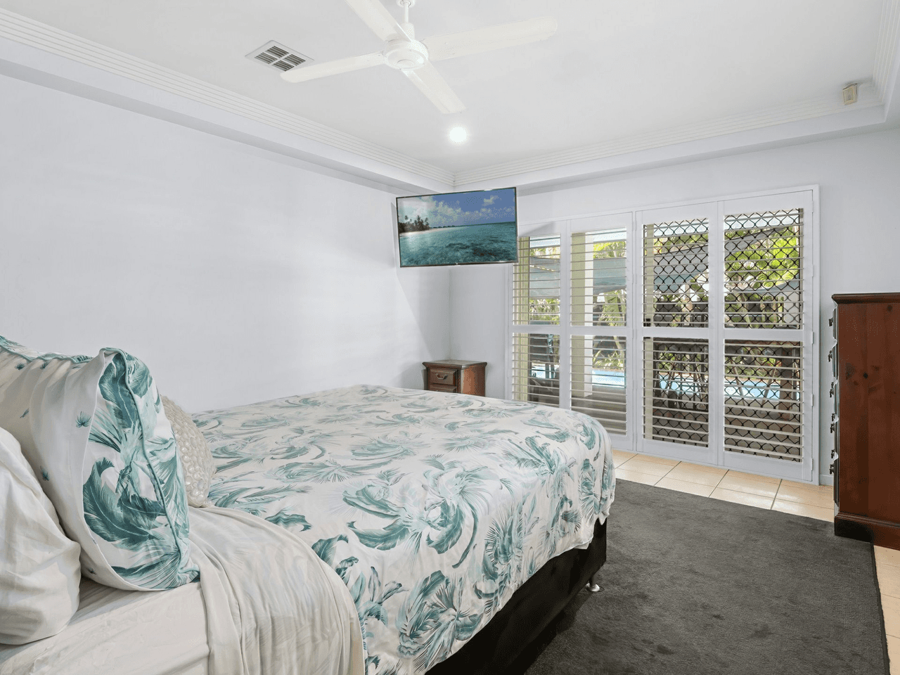 2 Whitehaven Court, CLIFTON BEACH, QLD 4879