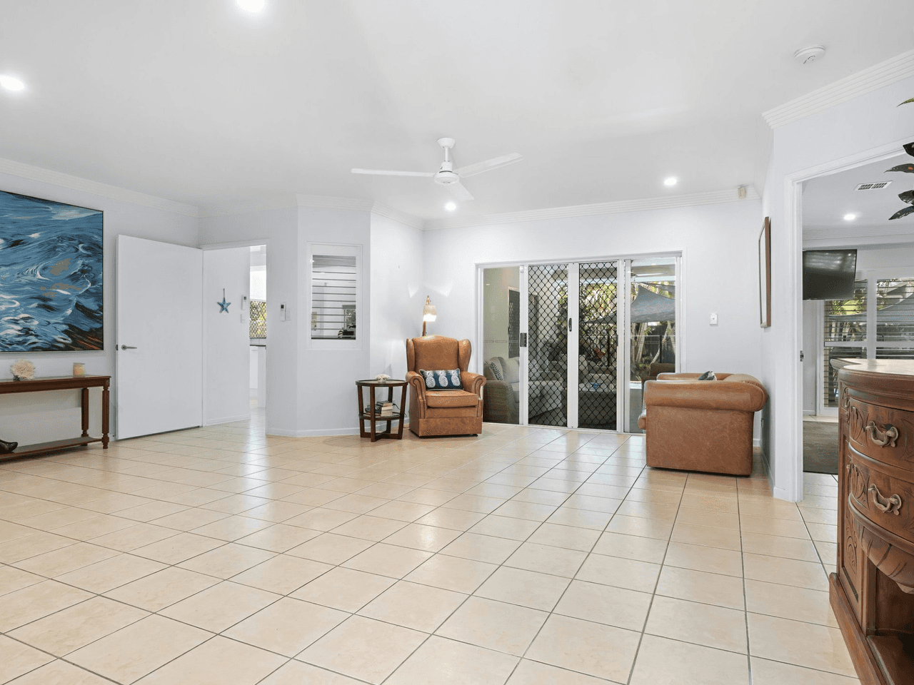 2 Whitehaven Court, CLIFTON BEACH, QLD 4879