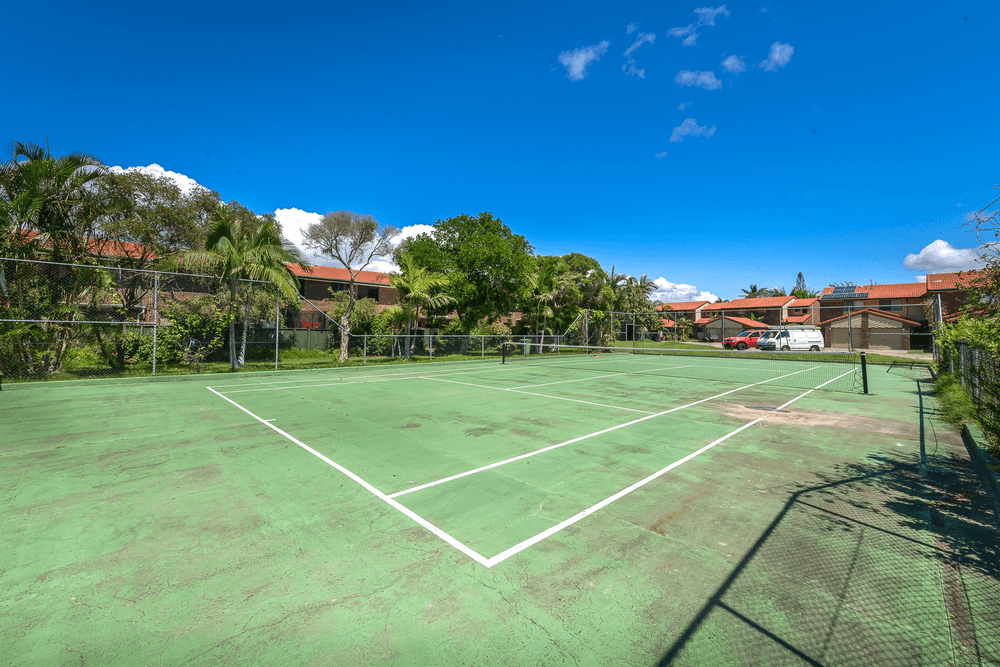 12/5-15 Galeen Drive, Burleigh Waters, QLD 4220