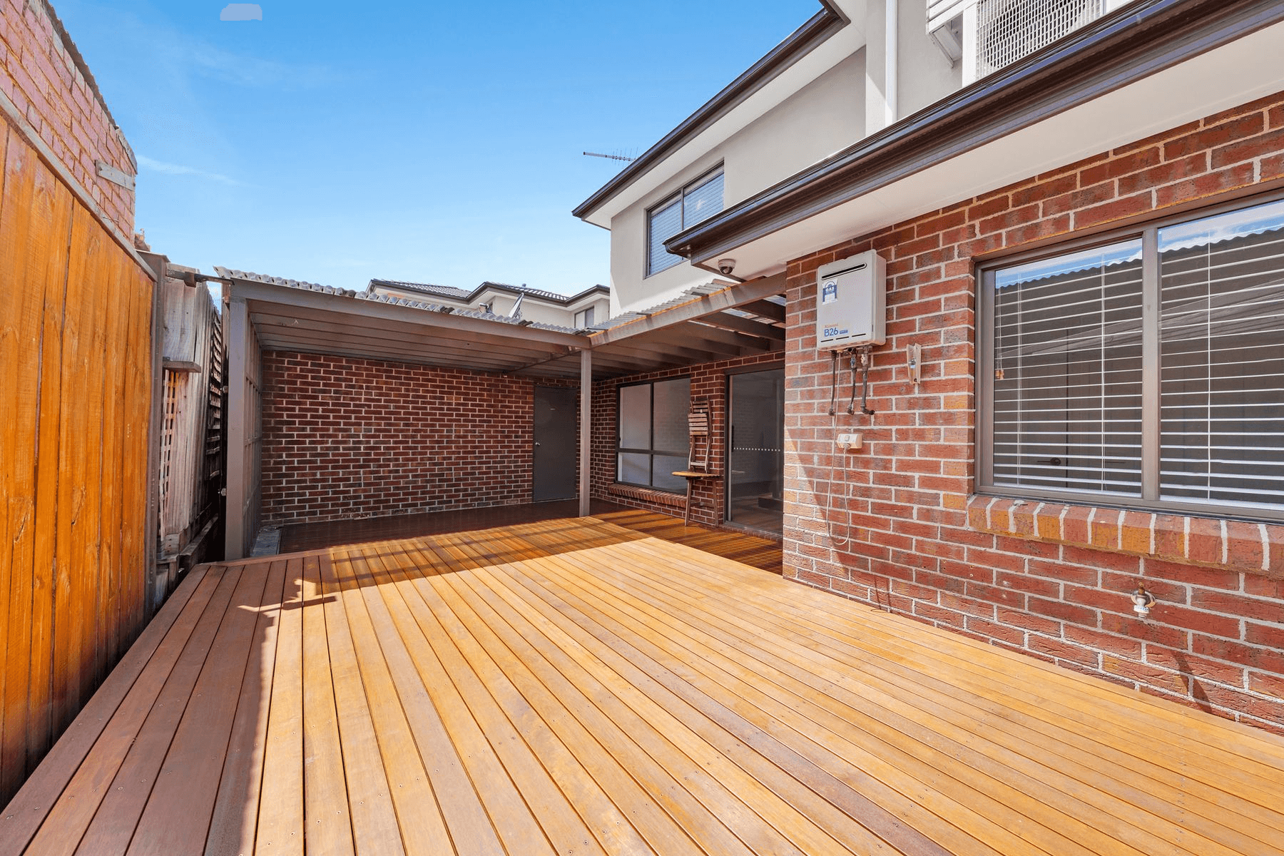 2/33 Jones Road, Dandenong, VIC 3175