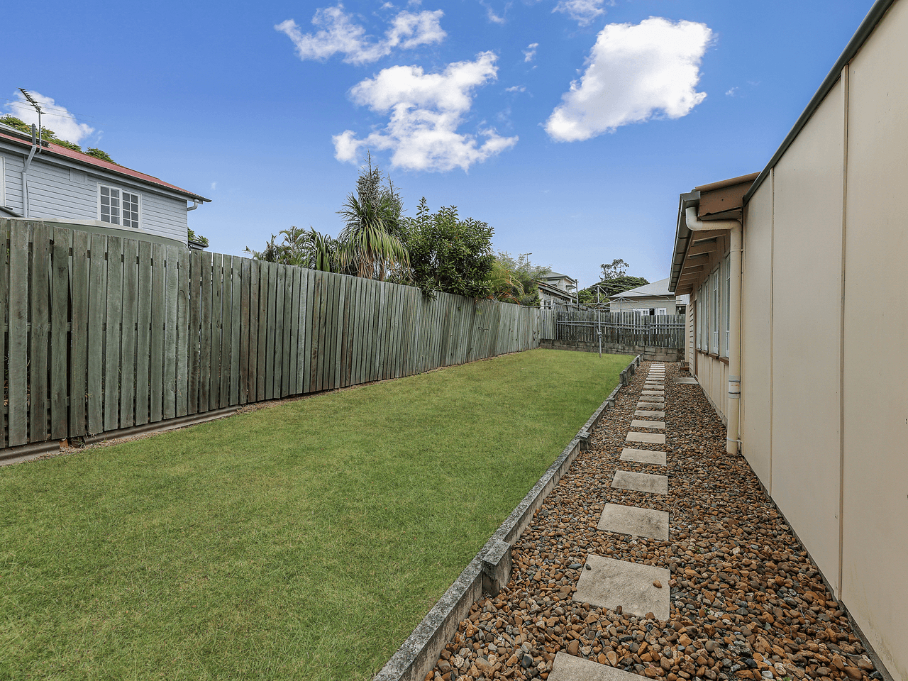 83 Glebe Road, SILKSTONE, QLD 4304