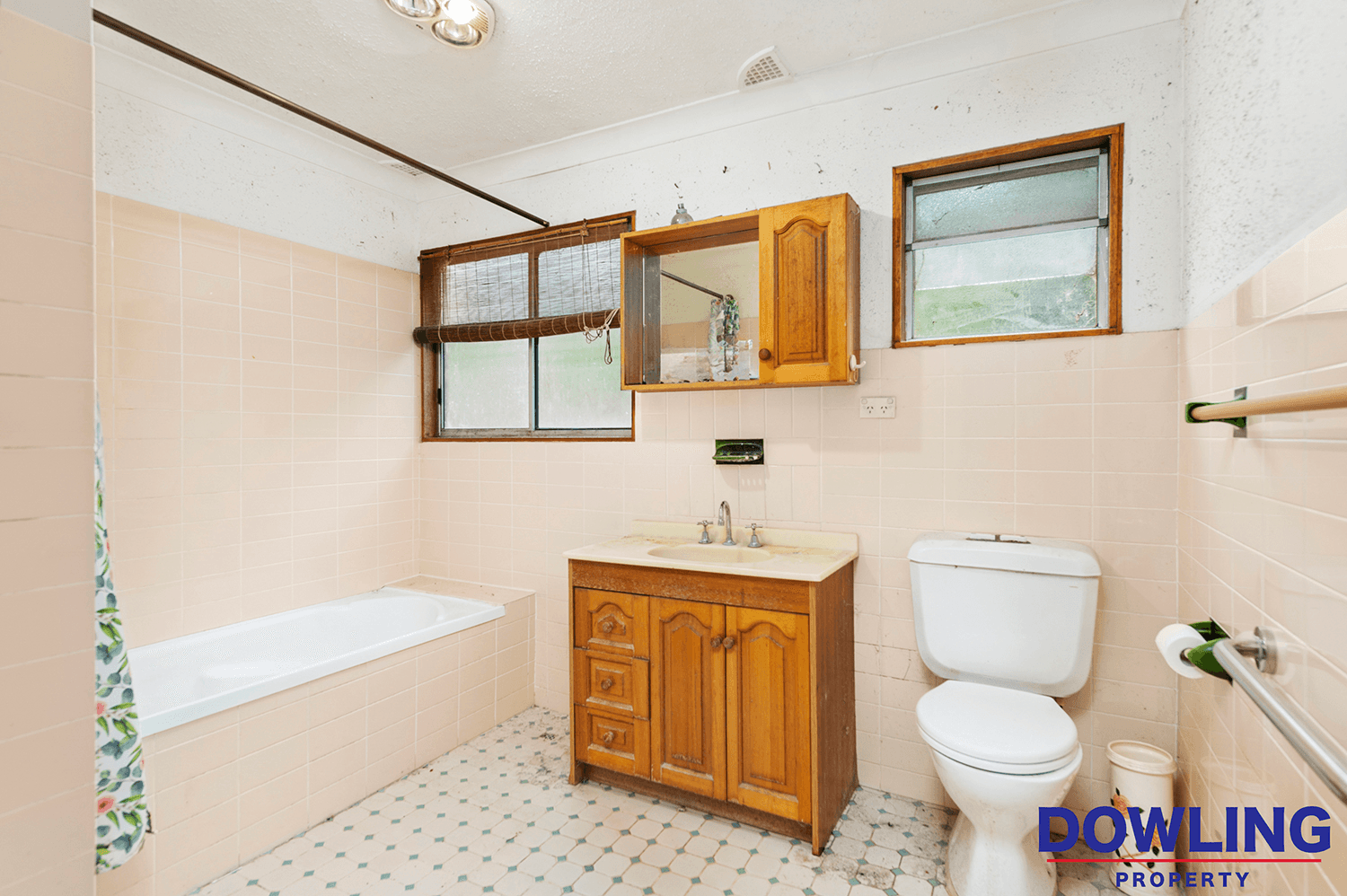 4 Oakfield Road, SALT ASH, NSW 2318