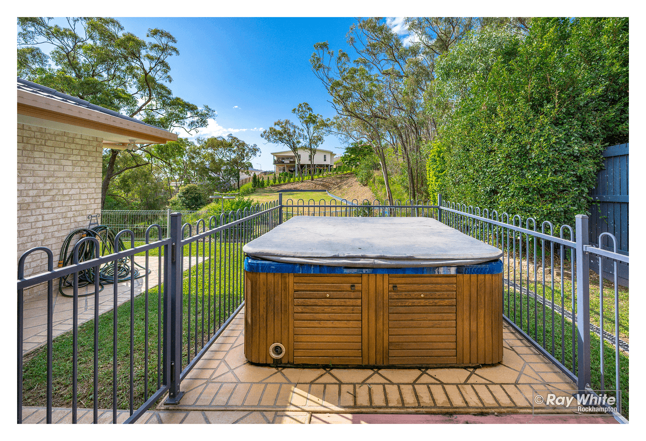 3 Riverwood Grove, NORMAN GARDENS, QLD 4701