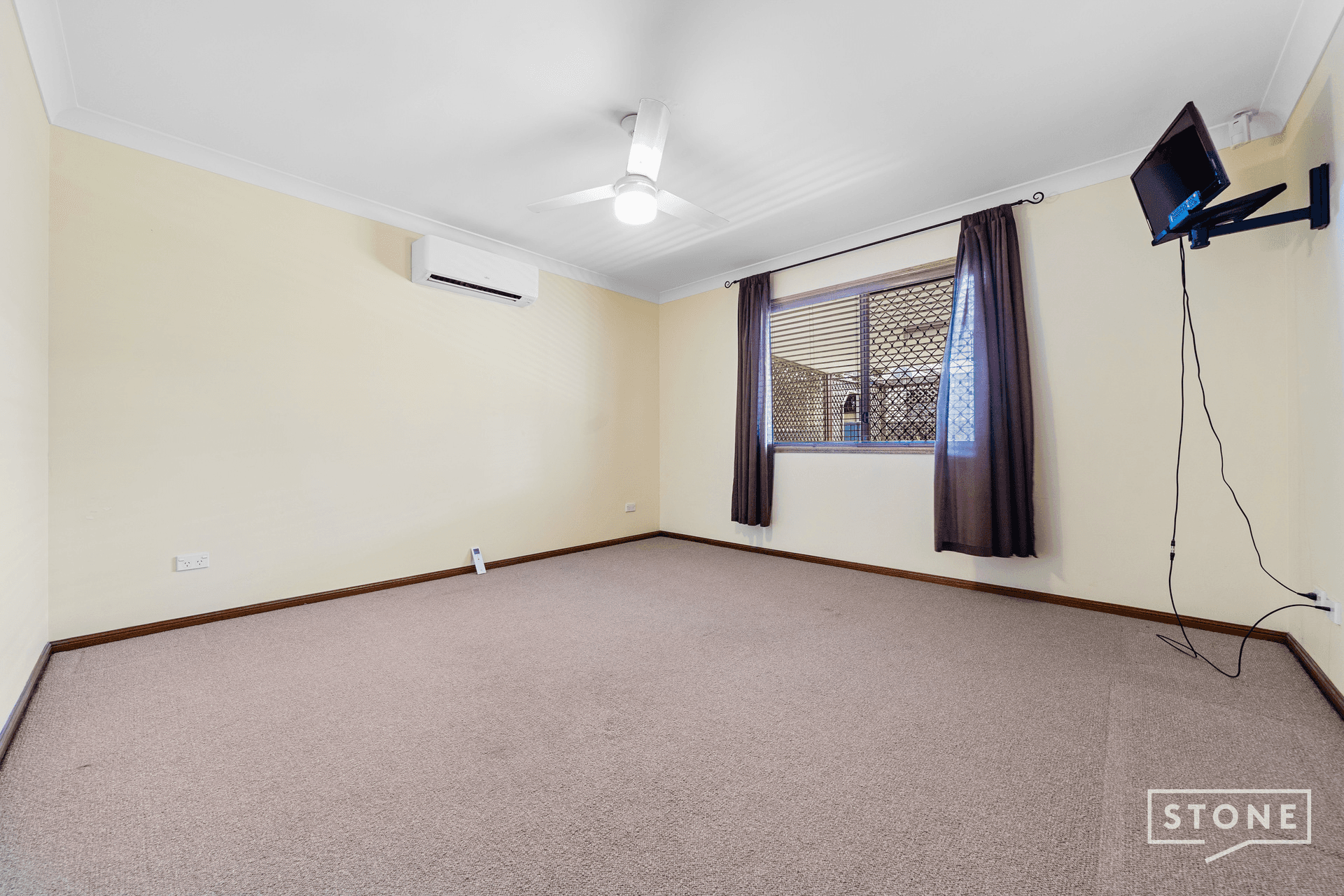 16 Westray Court, Eagleby, QLD 4207