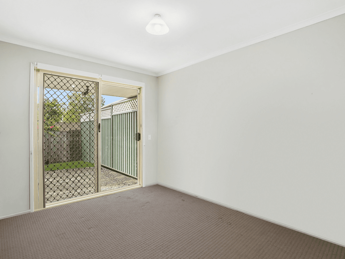 2/1 Bogart Court, OXENFORD, QLD 4210