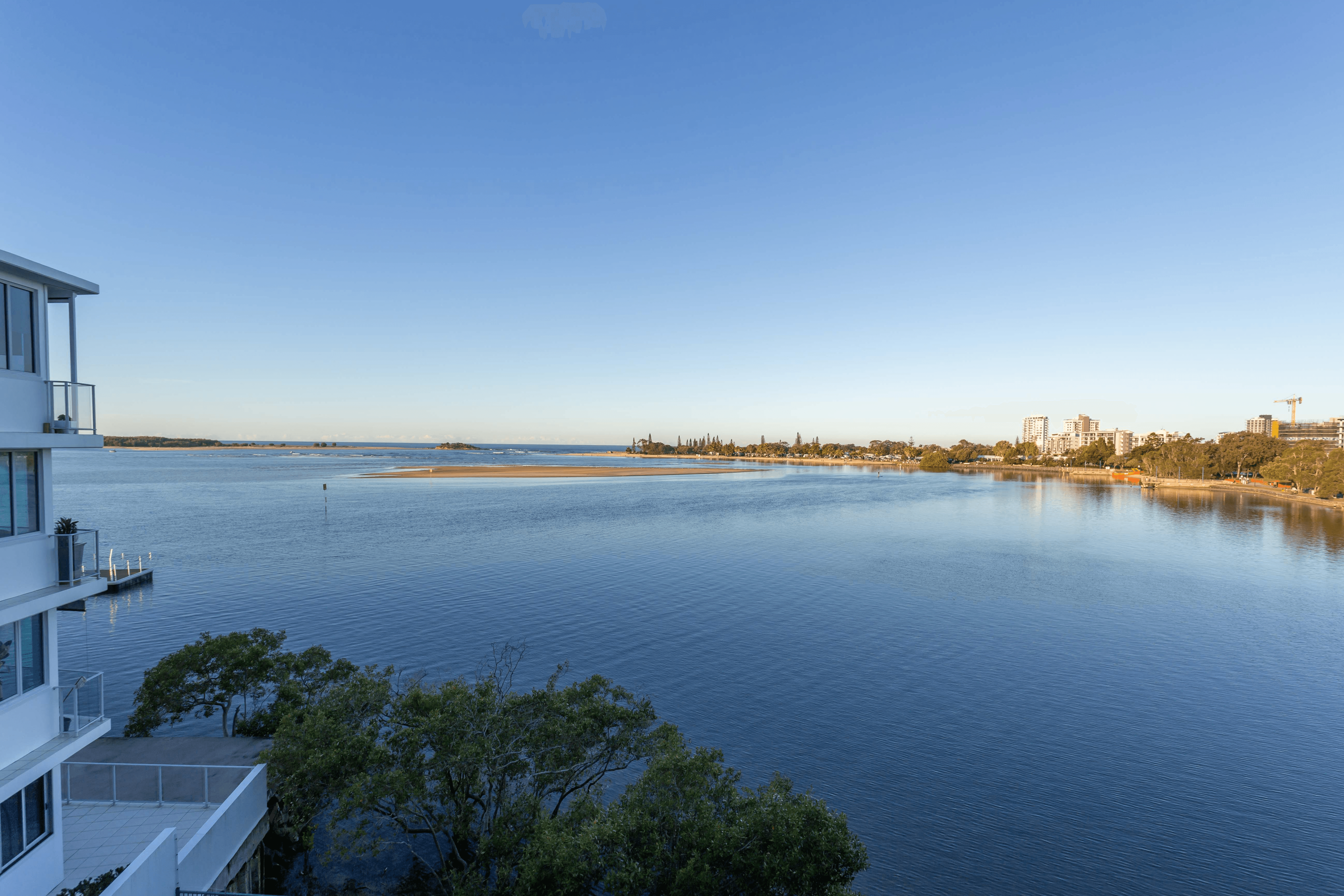 2  Duporth Avenue, MAROOCHYDORE, QLD 4558