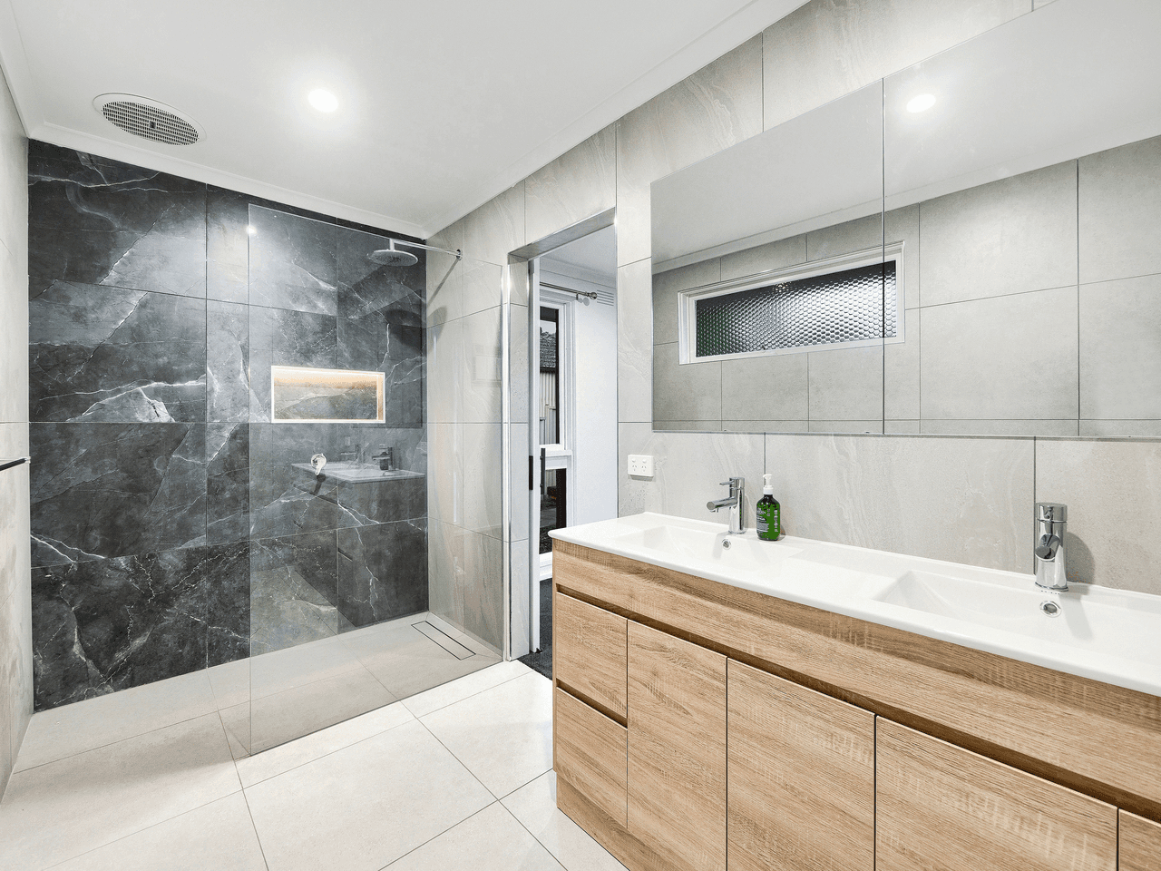 25 Cochrane Street, CRANBOURNE, VIC 3977