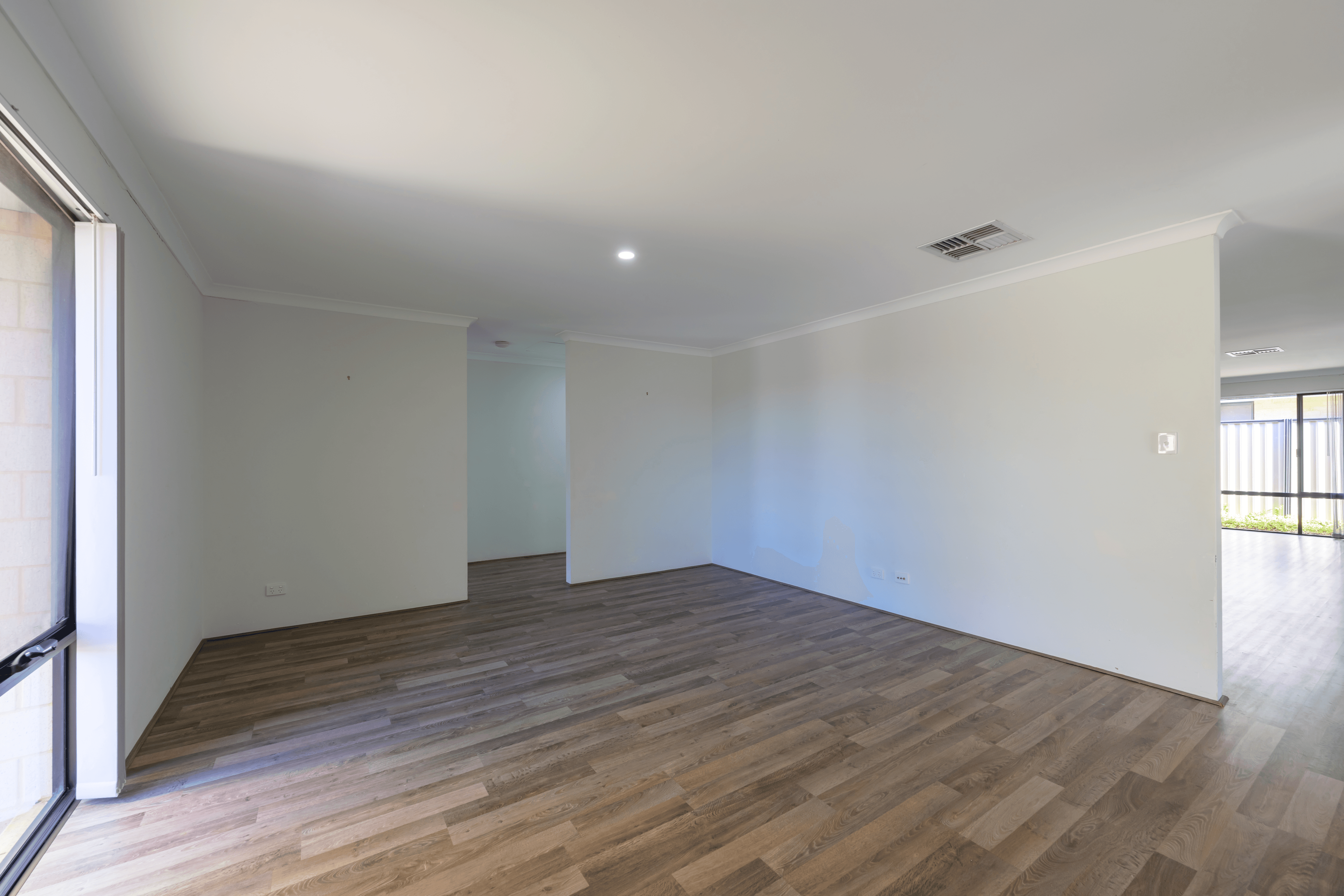 76 Yangtze Avenue, SOUTHERN RIVER, WA 6110