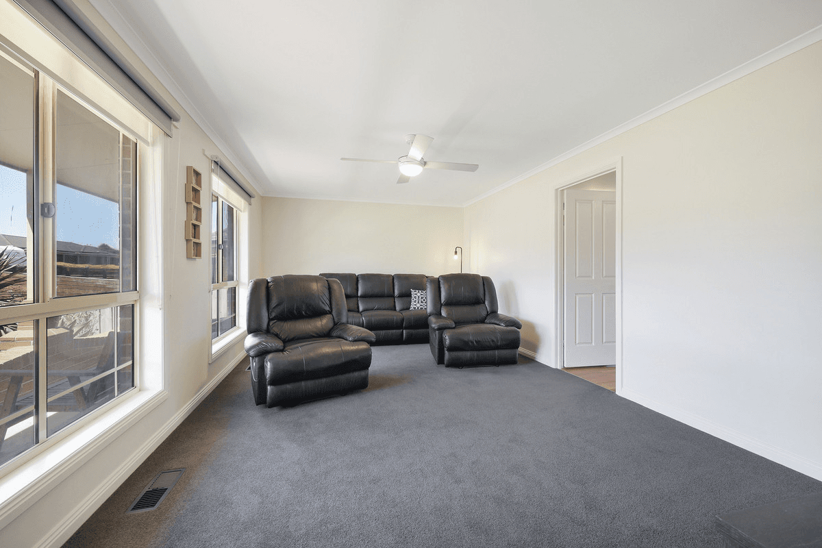 16 Rongoa Drive, Warrnambool, VIC 3280