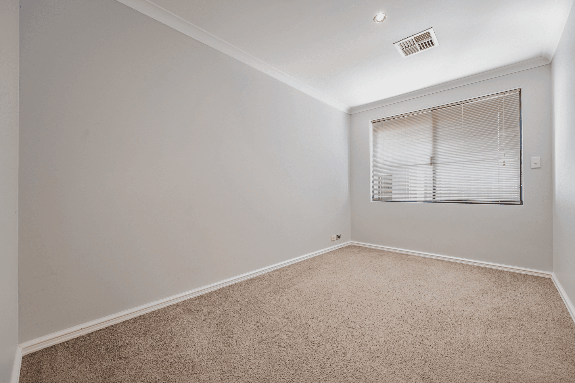 19 Tranquility Way, Halls Head, WA 6210