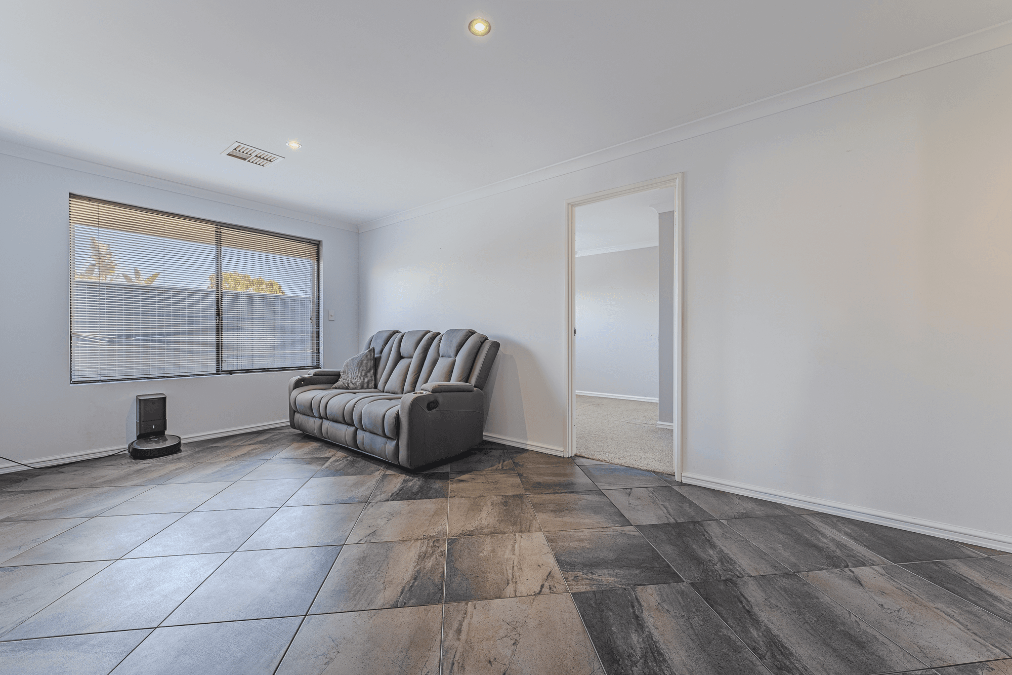 19 Tranquility Way, Halls Head, WA 6210