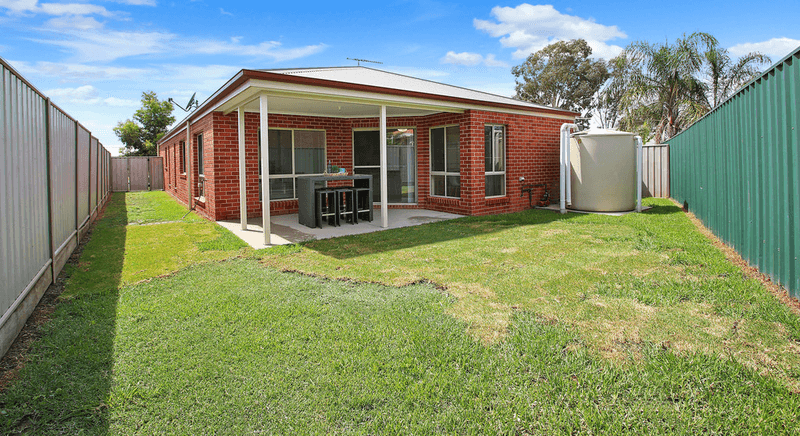 11 Chafia Place, SPRINGDALE HEIGHTS, NSW 2641