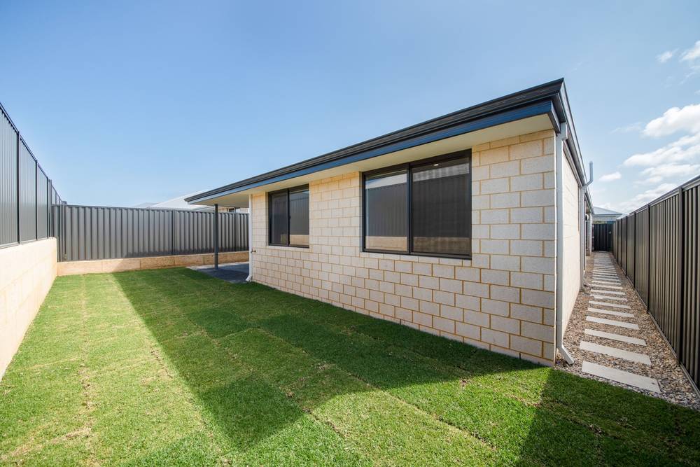 12 Coronado Way, Madora Bay, WA 6210