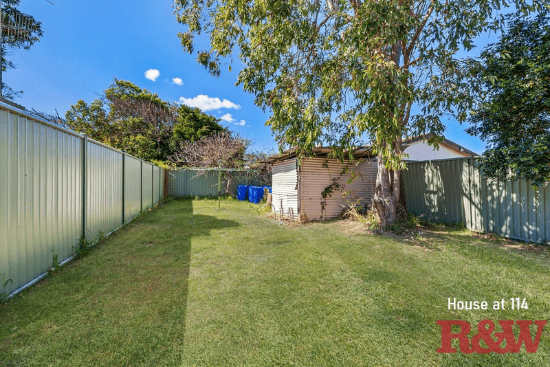 114 and 116 Barrenjoey Road, Ettalong Beach, NSW 2257