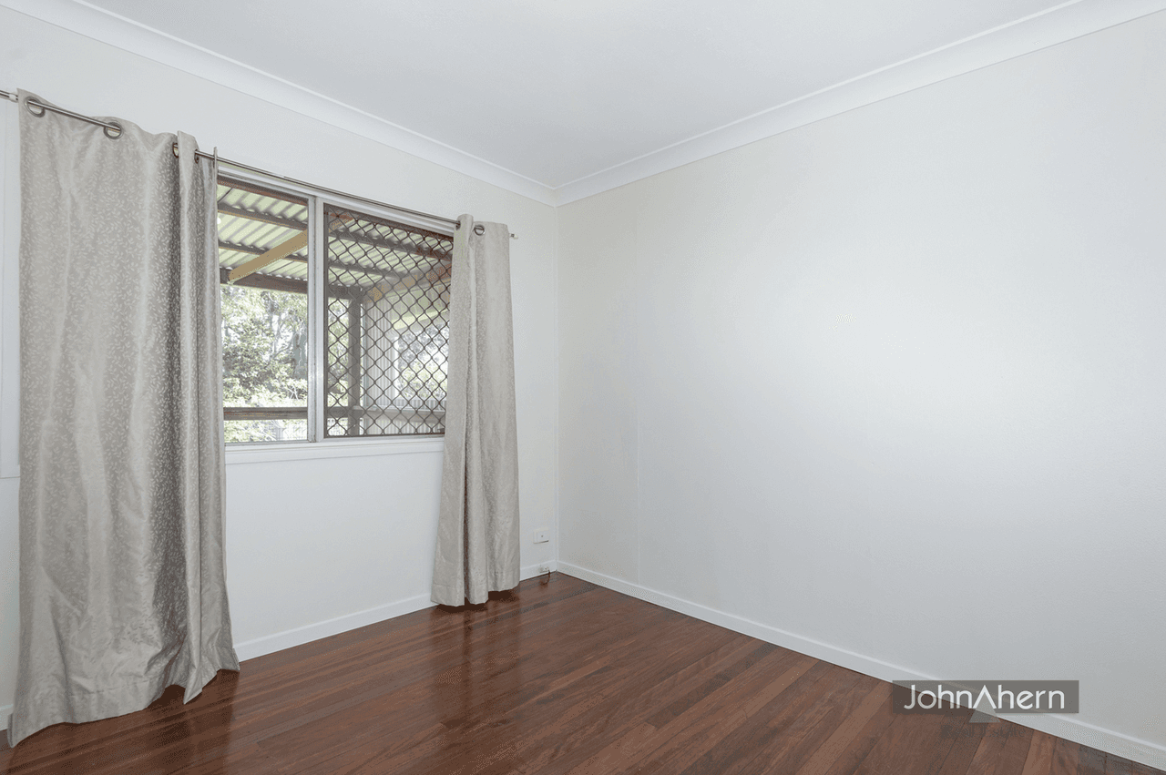 25 Winifred St, Kingston, QLD 4114