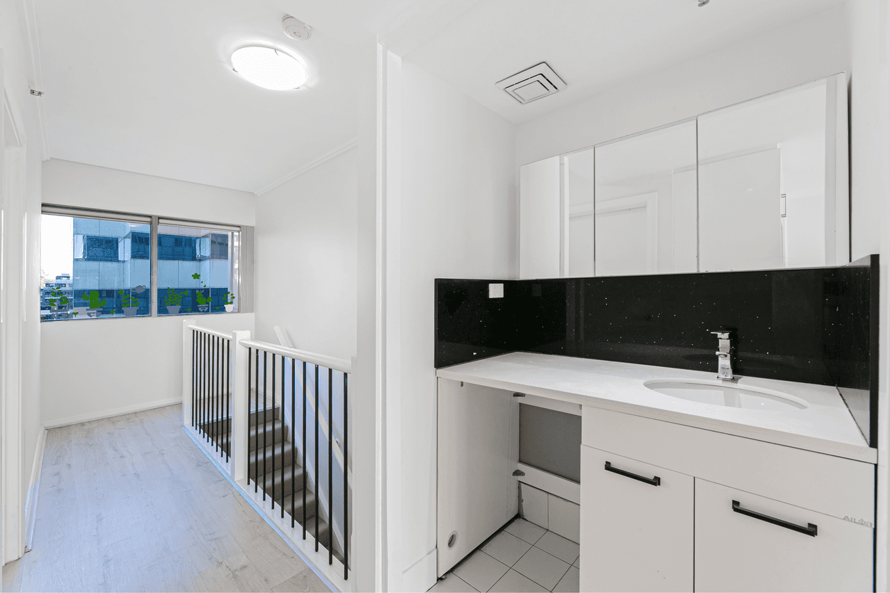 72/1 Railway Parade, BURWOOD, NSW 2134