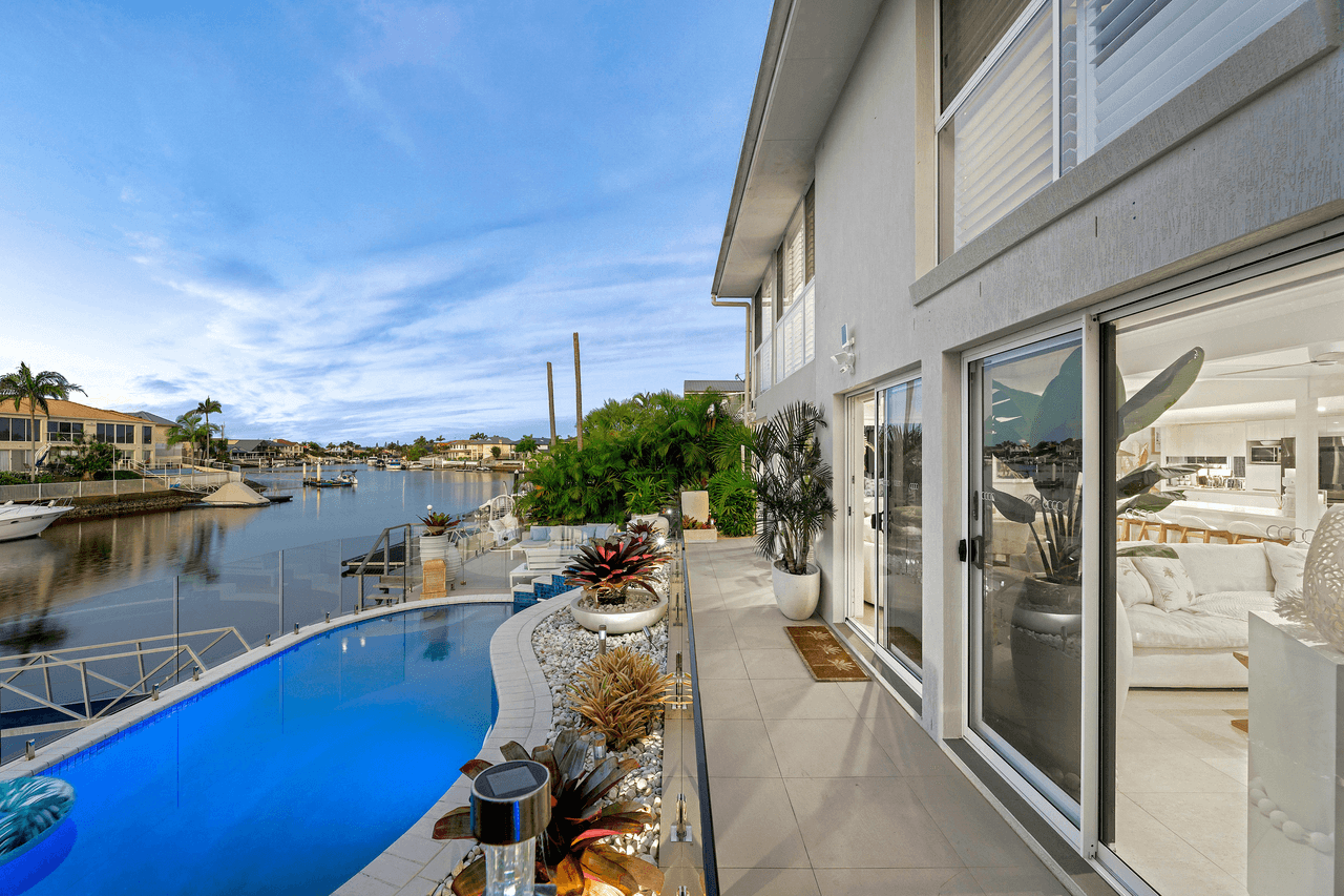 29 Nirvana Court, RUNAWAY BAY, QLD 4216