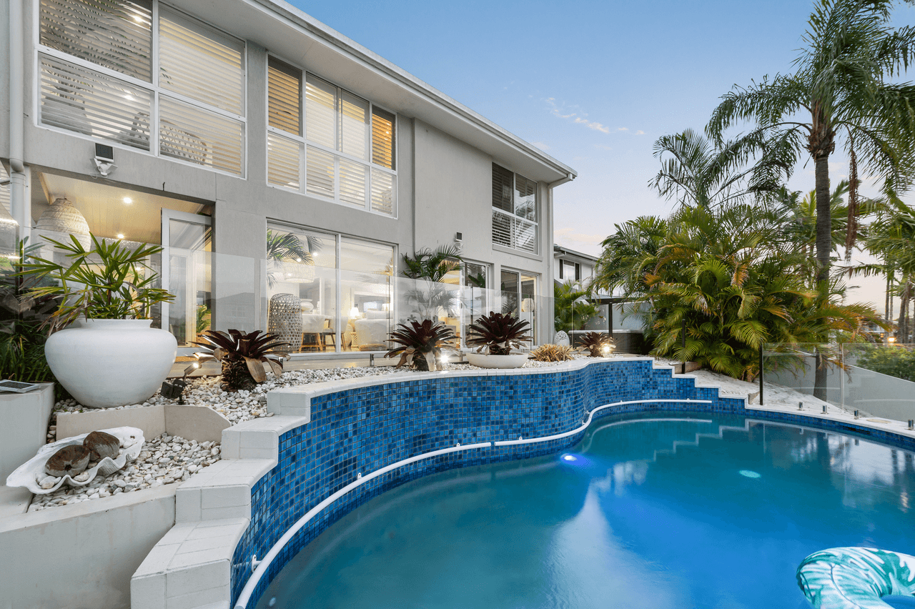 29 Nirvana Court, RUNAWAY BAY, QLD 4216