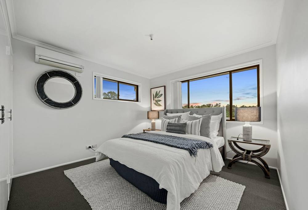 11 Aldersgate St, Oxley, QLD 4075