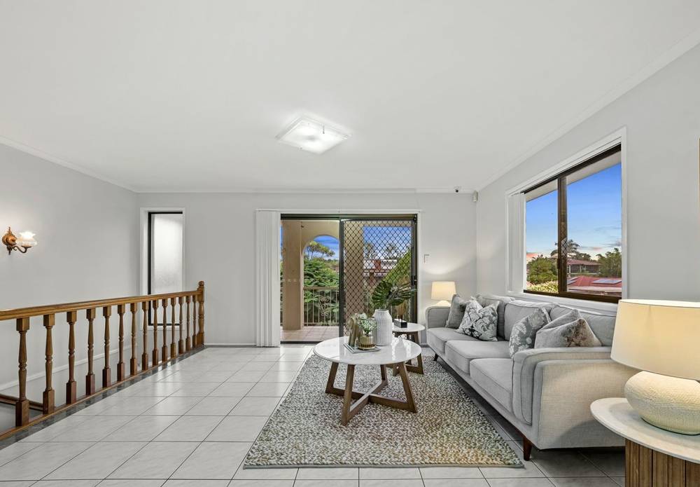 11 Aldersgate St, Oxley, QLD 4075