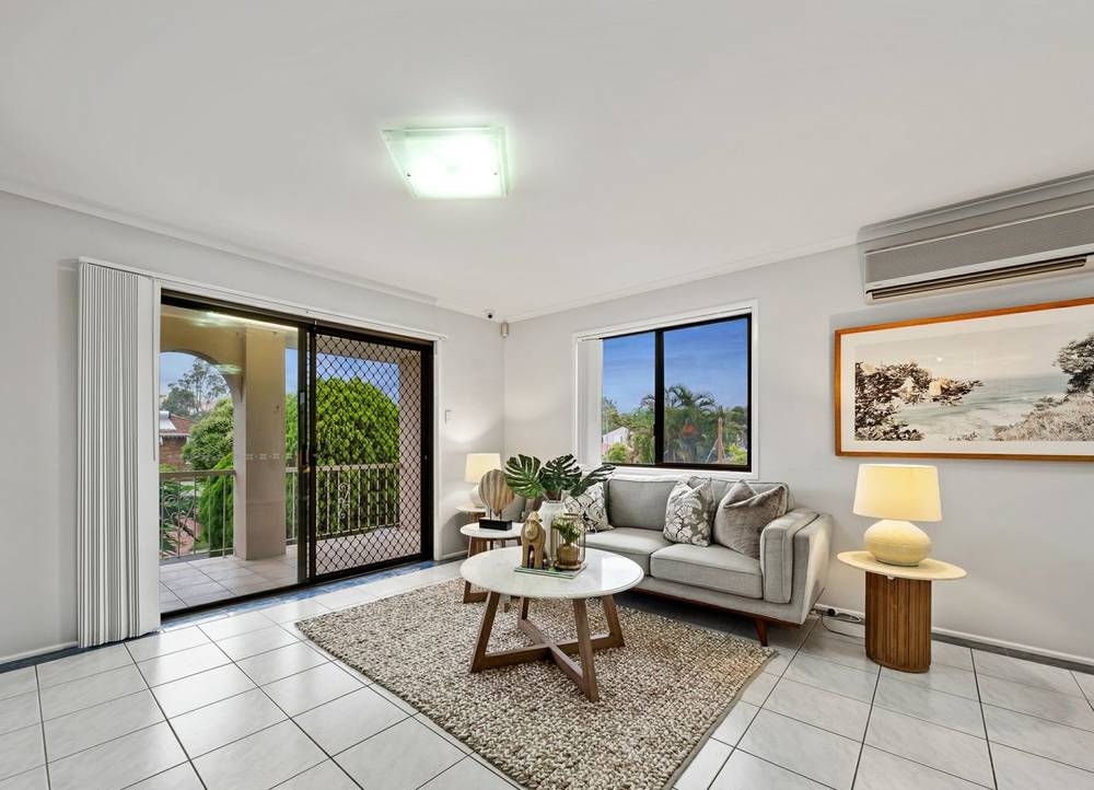 11 Aldersgate St, Oxley, QLD 4075