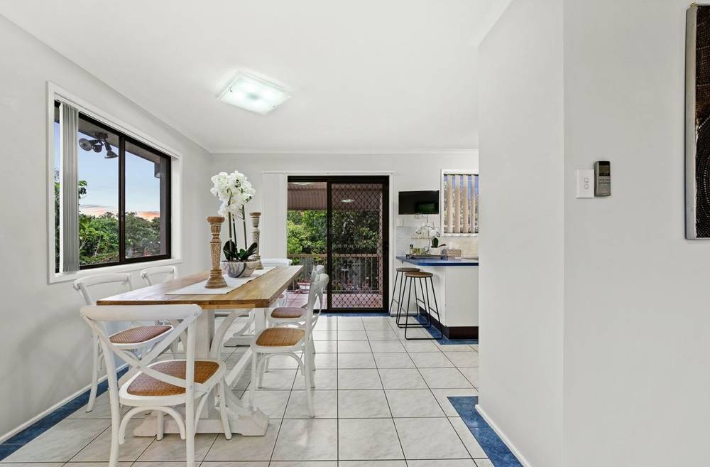 11 Aldersgate St, Oxley, QLD 4075