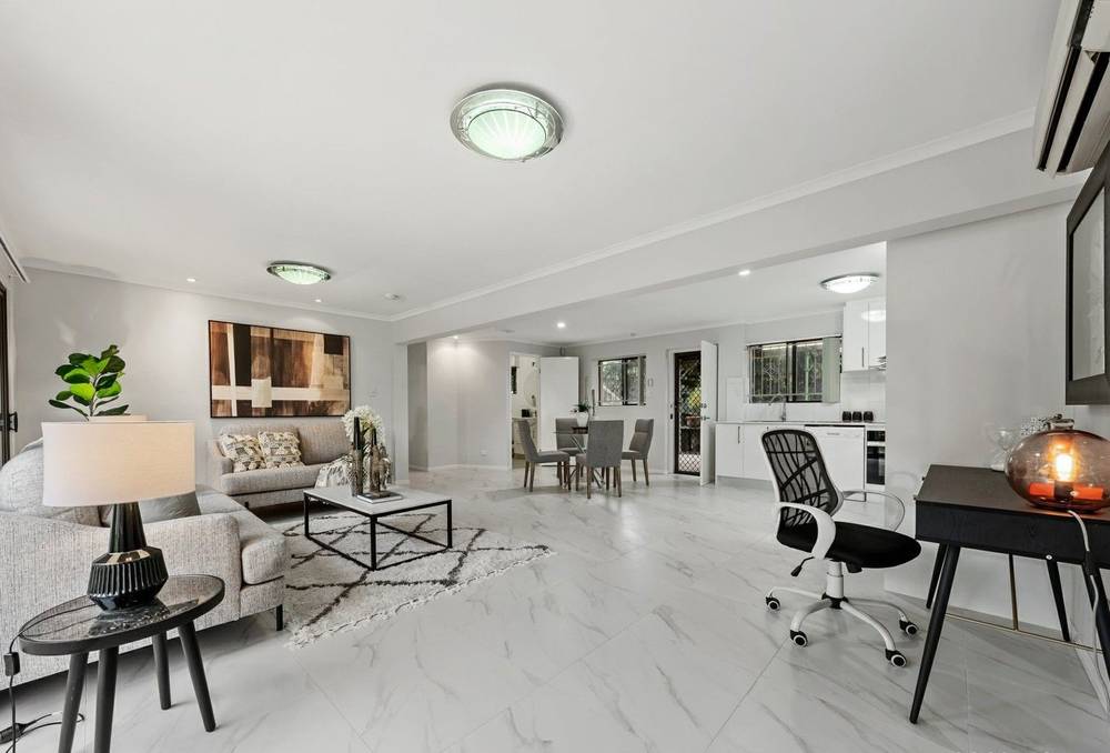 11 Aldersgate St, Oxley, QLD 4075