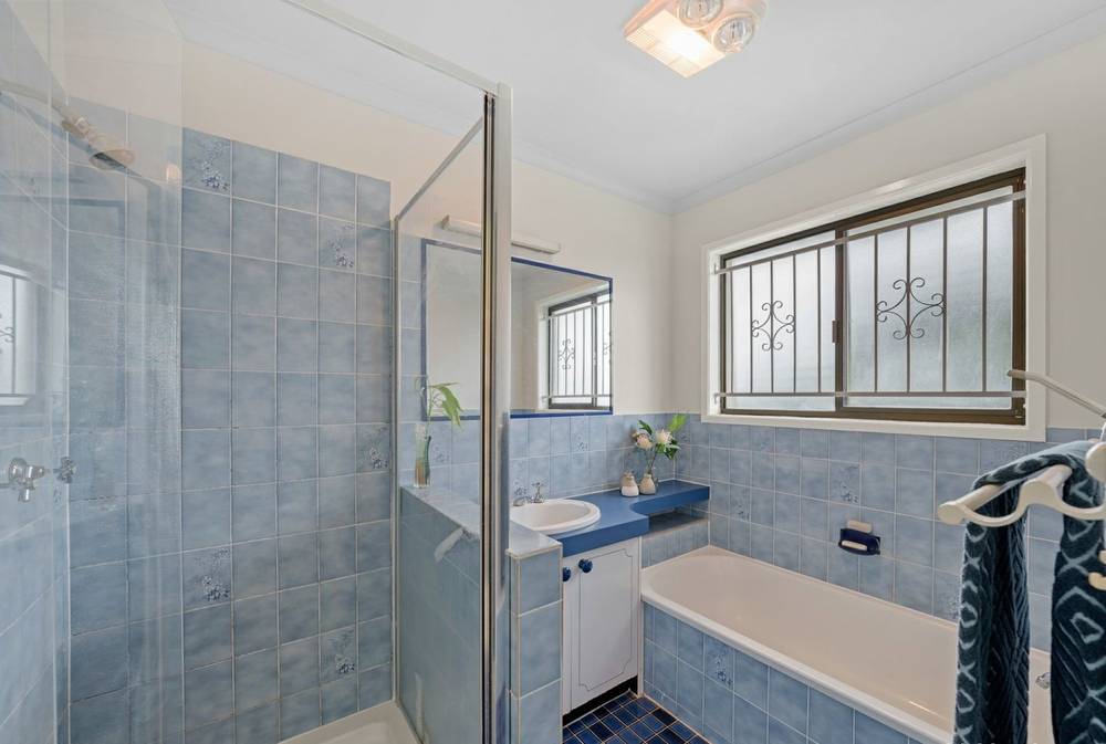 11 Aldersgate St, Oxley, QLD 4075