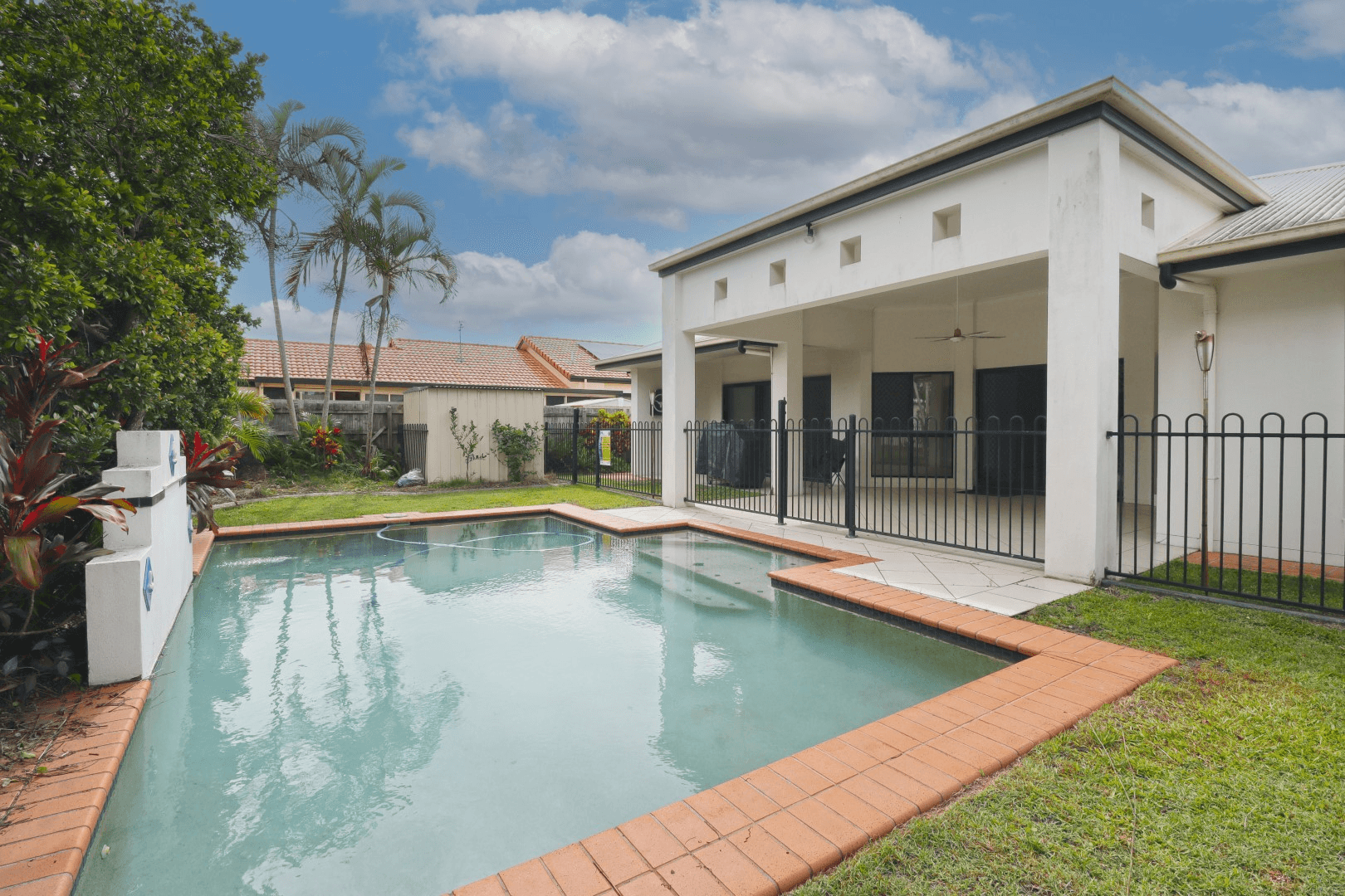 5 Resolution Street, PELICAN WATERS, QLD 4551