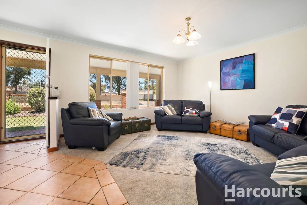 1 Abbotswood Parkway, ERSKINE, WA 6210