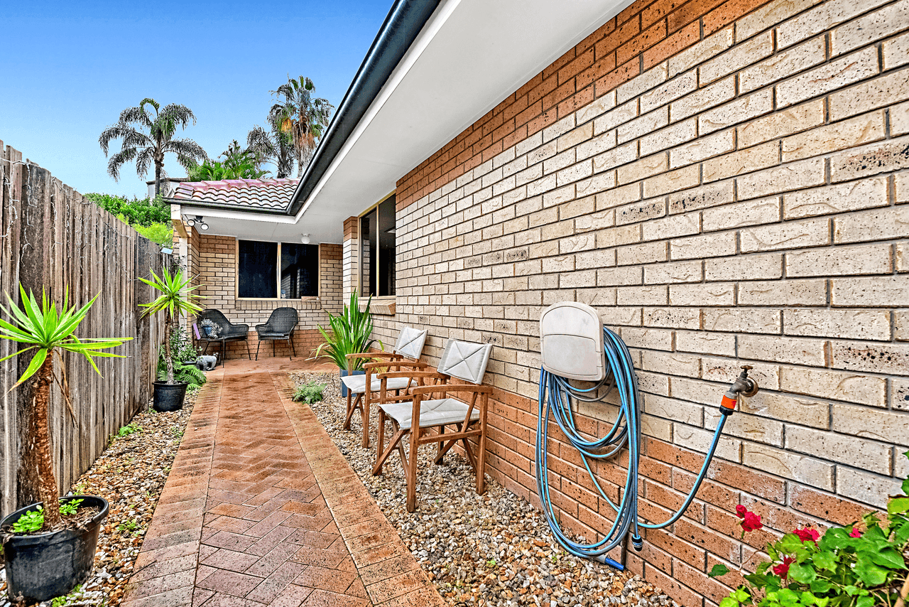20 Strathalbyn Court, PARKWOOD, QLD 4214