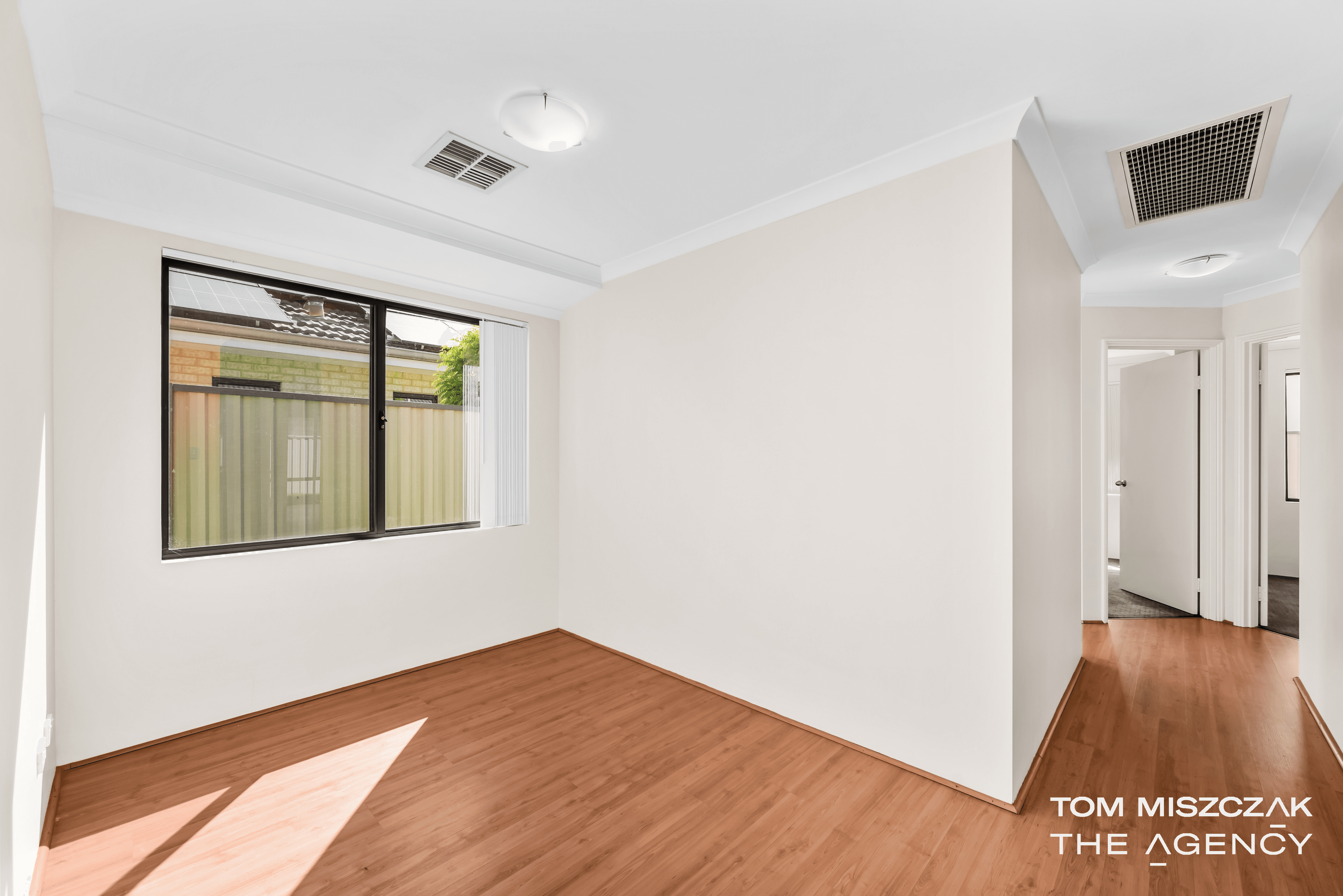 26 Tulip Way, East Cannington, WA 6107