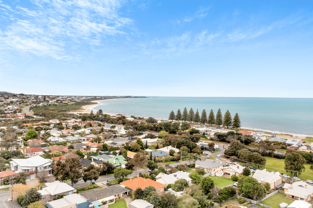 11 High Street, VICTOR HARBOR, SA 5211