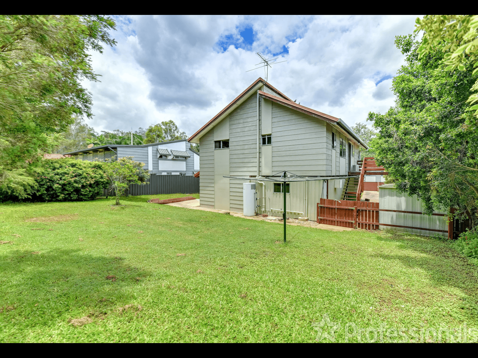 12 Cain Court, BUNDAMBA, QLD 4304