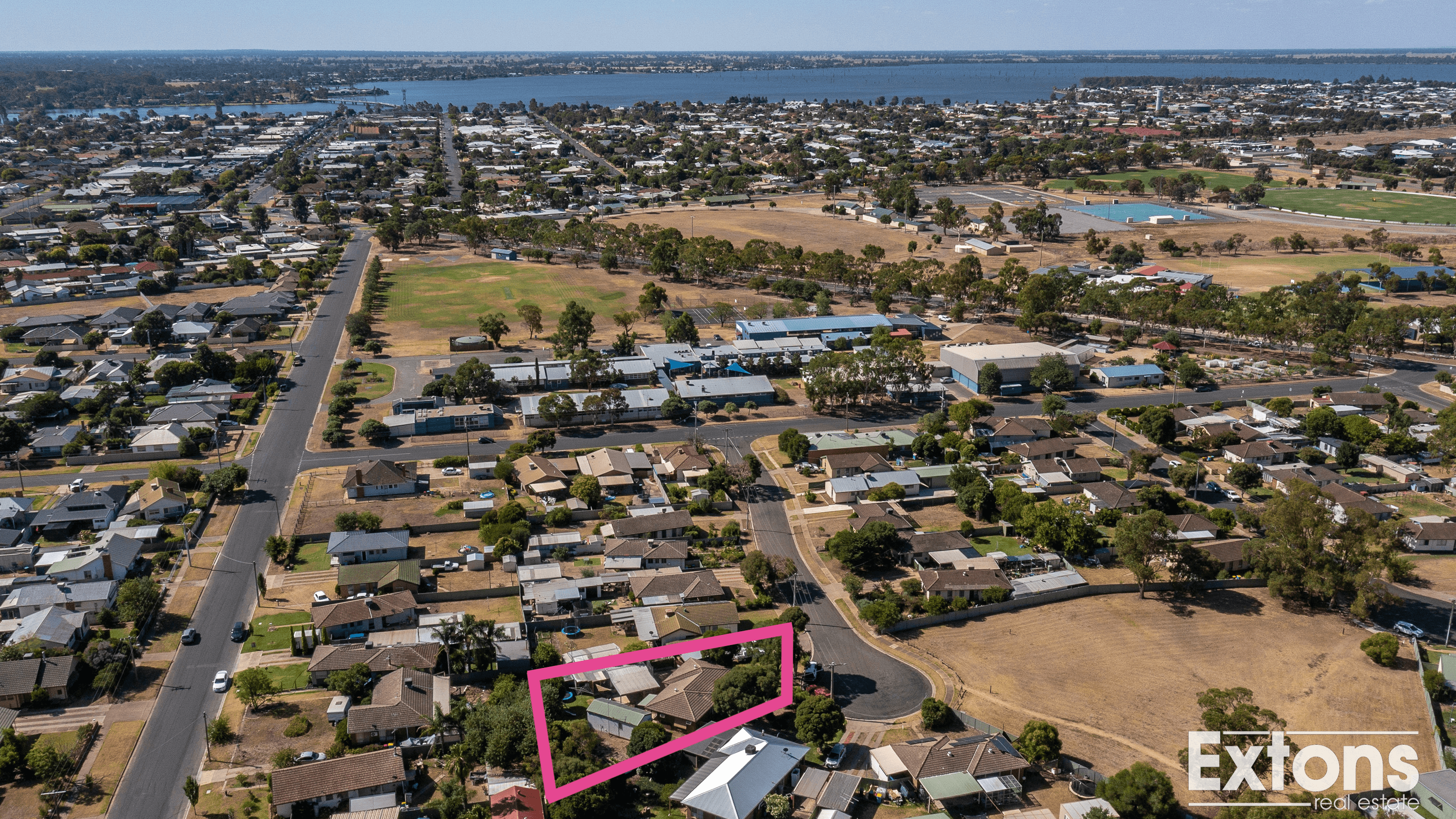 9 Cahill Court, YARRAWONGA, VIC 3730