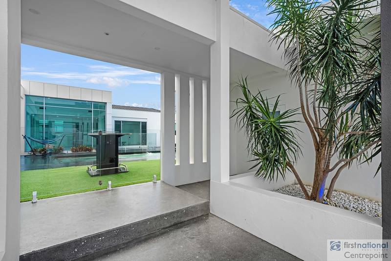 139 Hooker Boulevard, Broadbeach Waters, QLD 4218