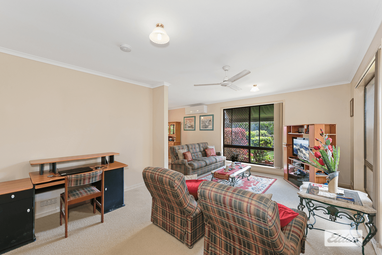 10 Longford Street, Everton Hills, QLD 4053