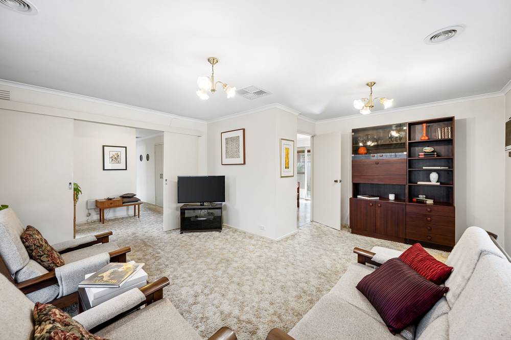 183 Carrick Drive, Gladstone Park, VIC 3043
