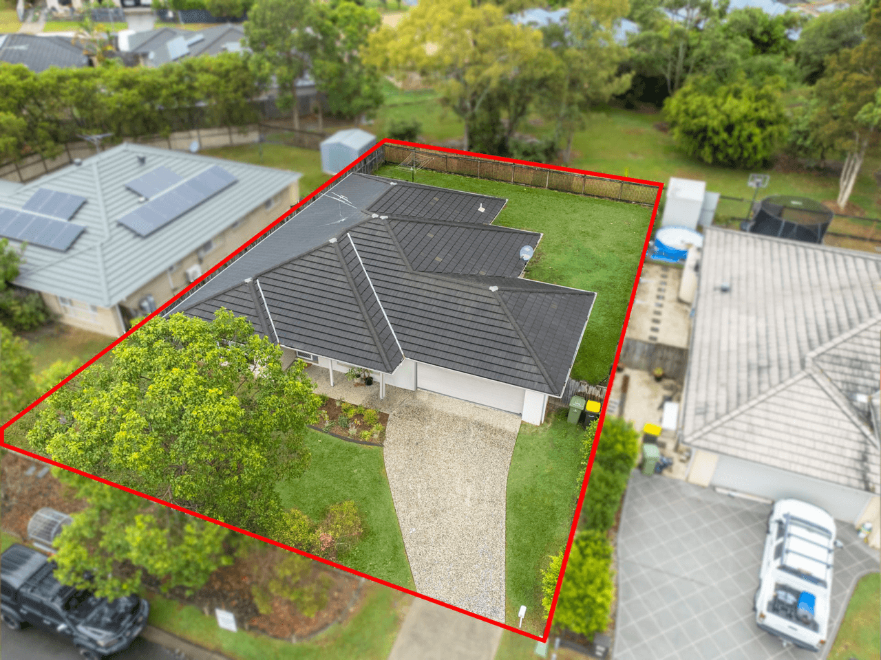 9 Adam Street, BEACHMERE, QLD 4510