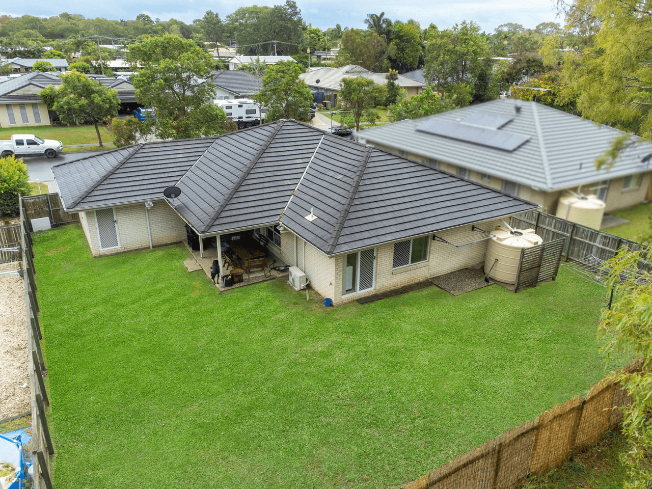 9 Adam Street, BEACHMERE, QLD 4510