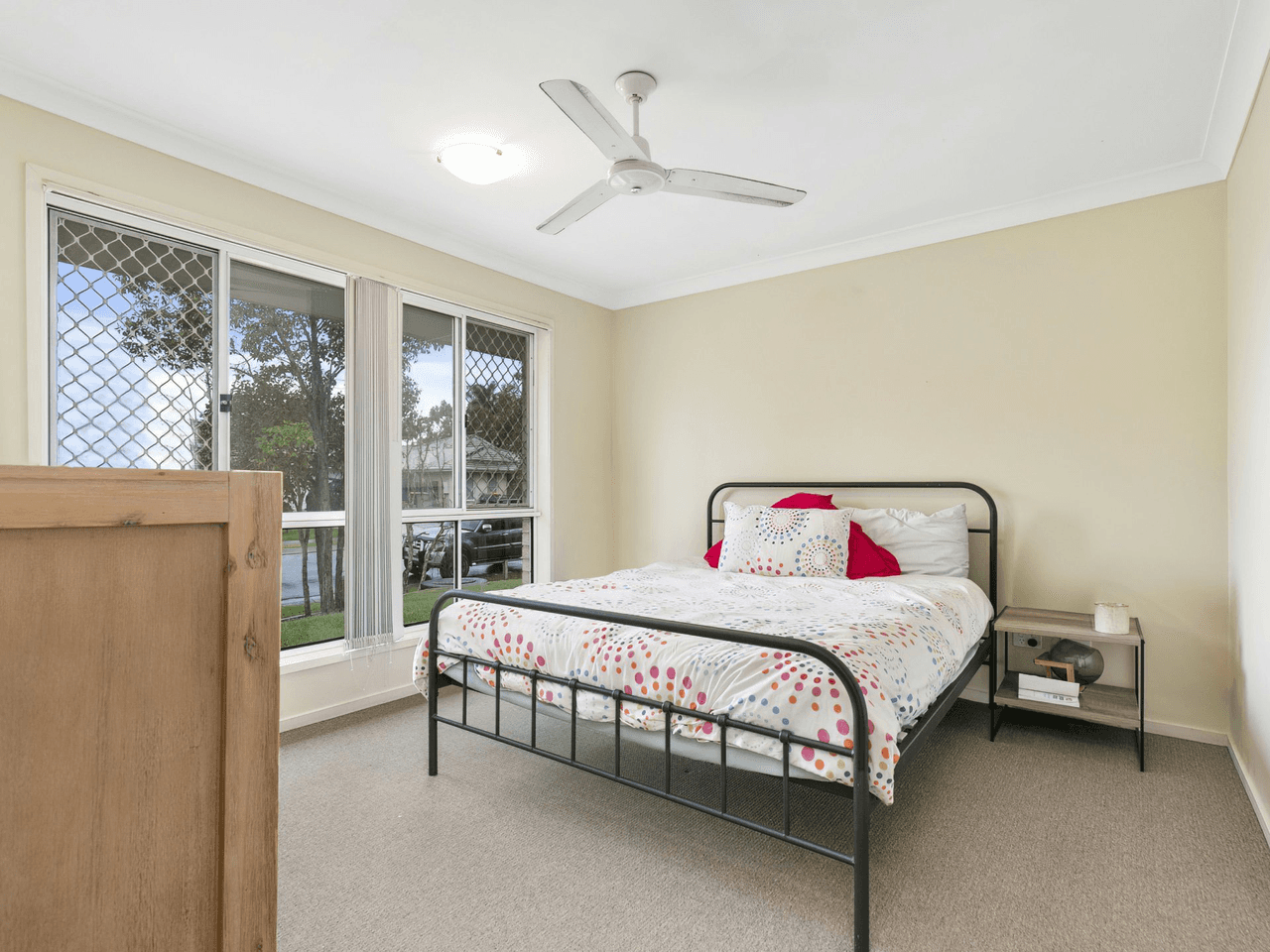 9 Adam Street, BEACHMERE, QLD 4510