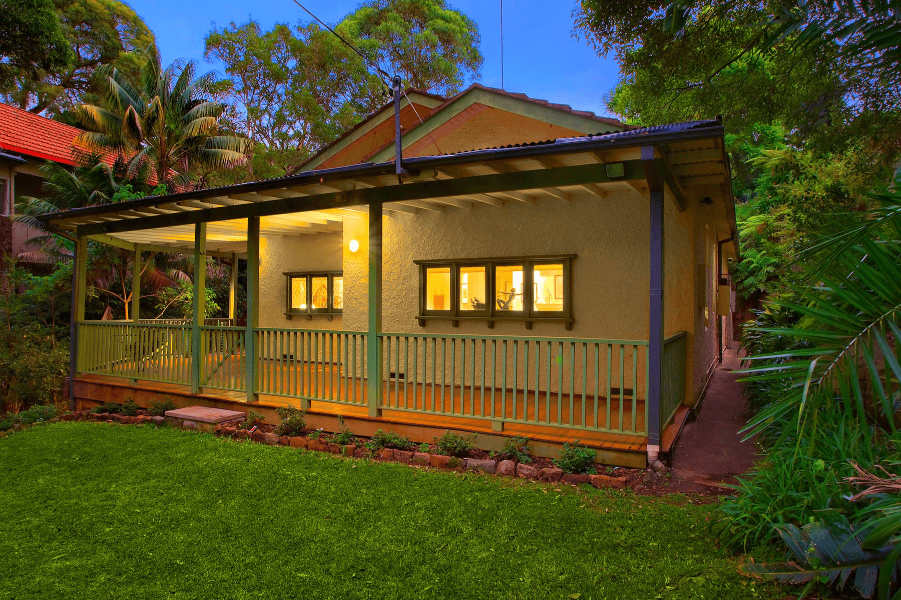 19 GLENFERRIE AVENUE (Access via Iredale Ave), CREMORNE POINT, NSW 2090