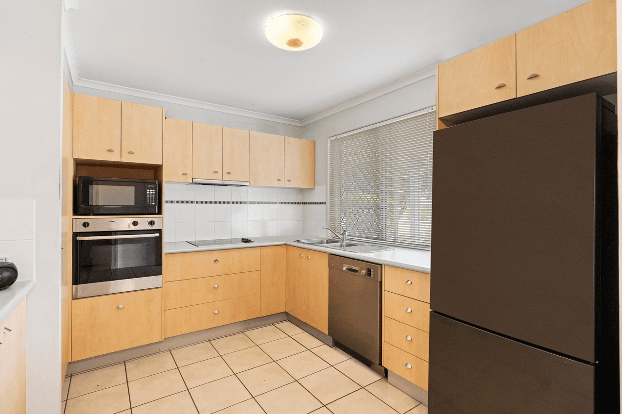 15/8 Zahner Place, MANLY WEST, QLD 4179