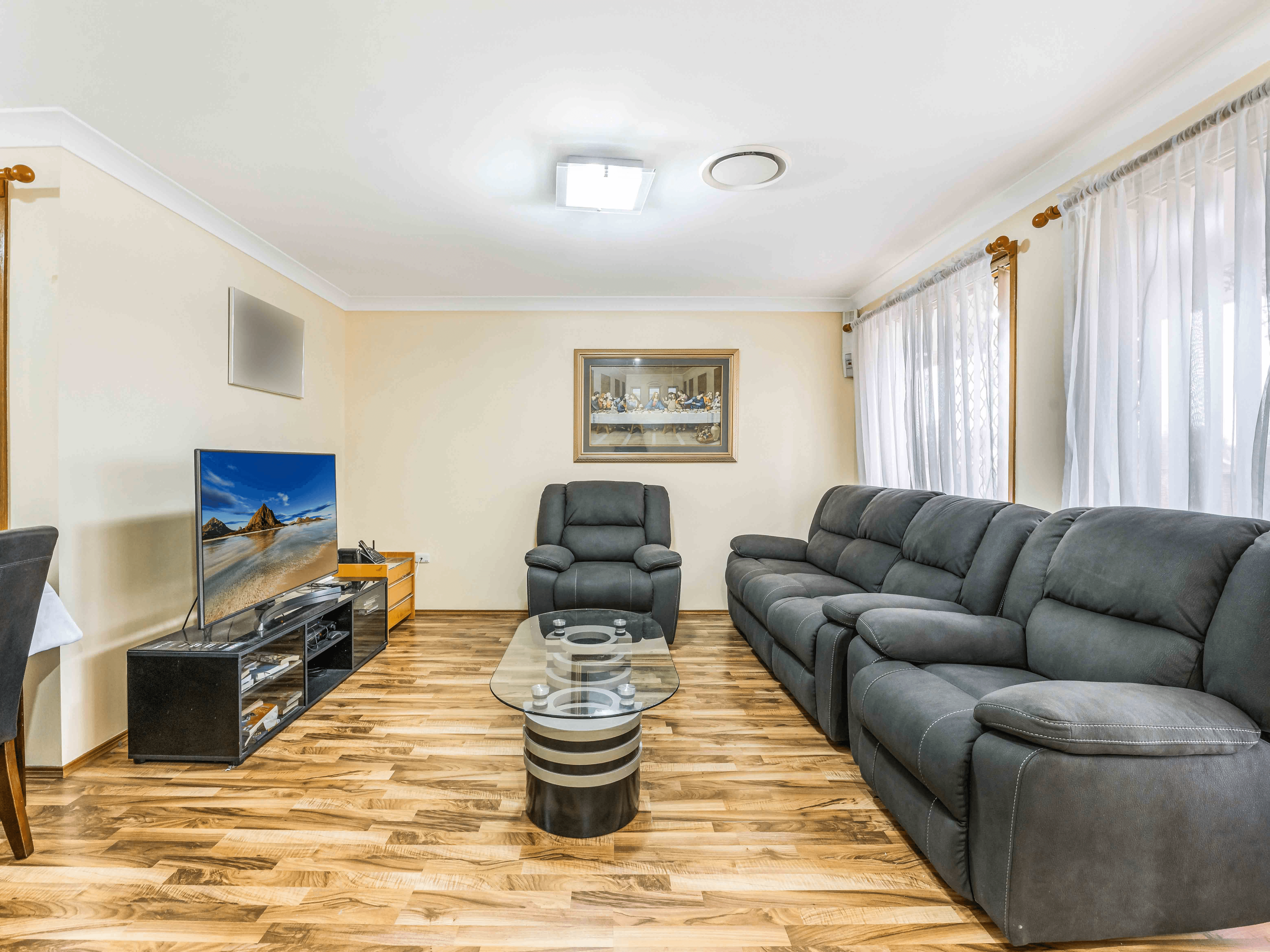 33 Harrier Avenue, GREEN VALLEY, NSW 2168