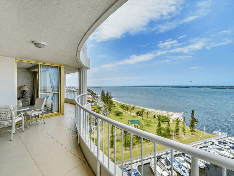 28/19 Oatland Esplanade, RUNAWAY BAY, QLD 4216