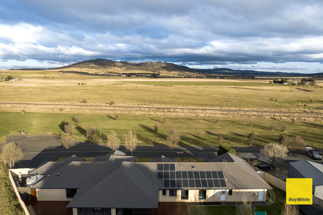 19 Lithgow Place, BUNGENDORE, NSW 2621