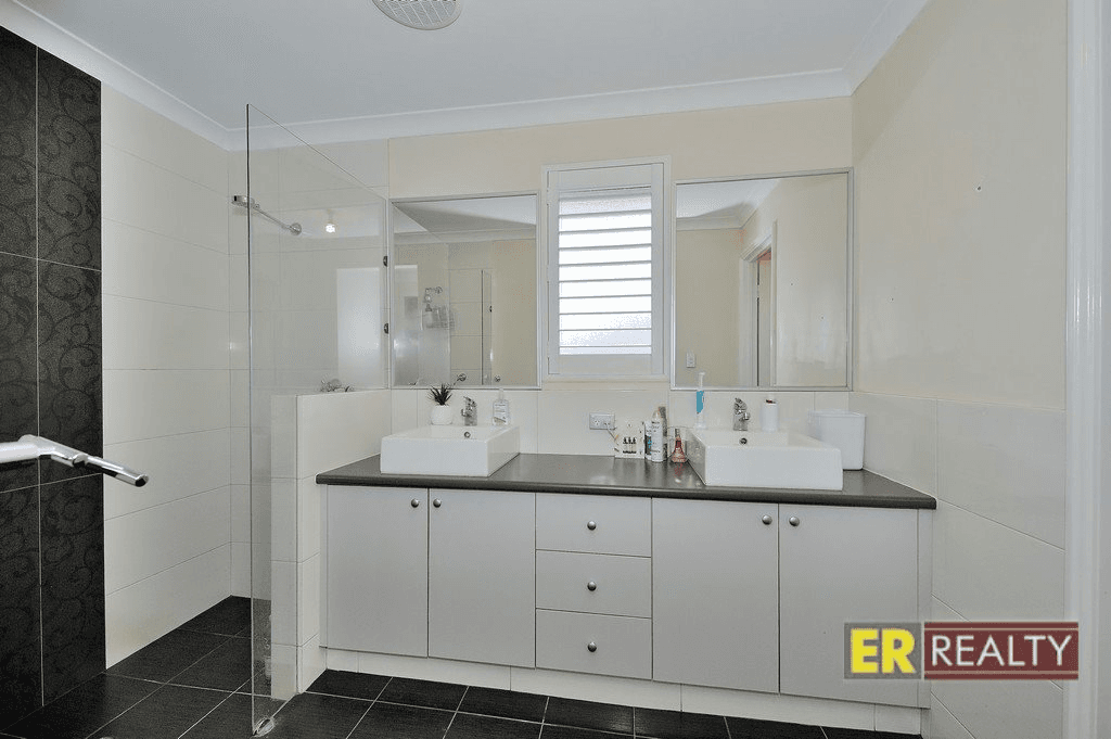 25 Lomas Circle, ELLENBROOK, WA 6069