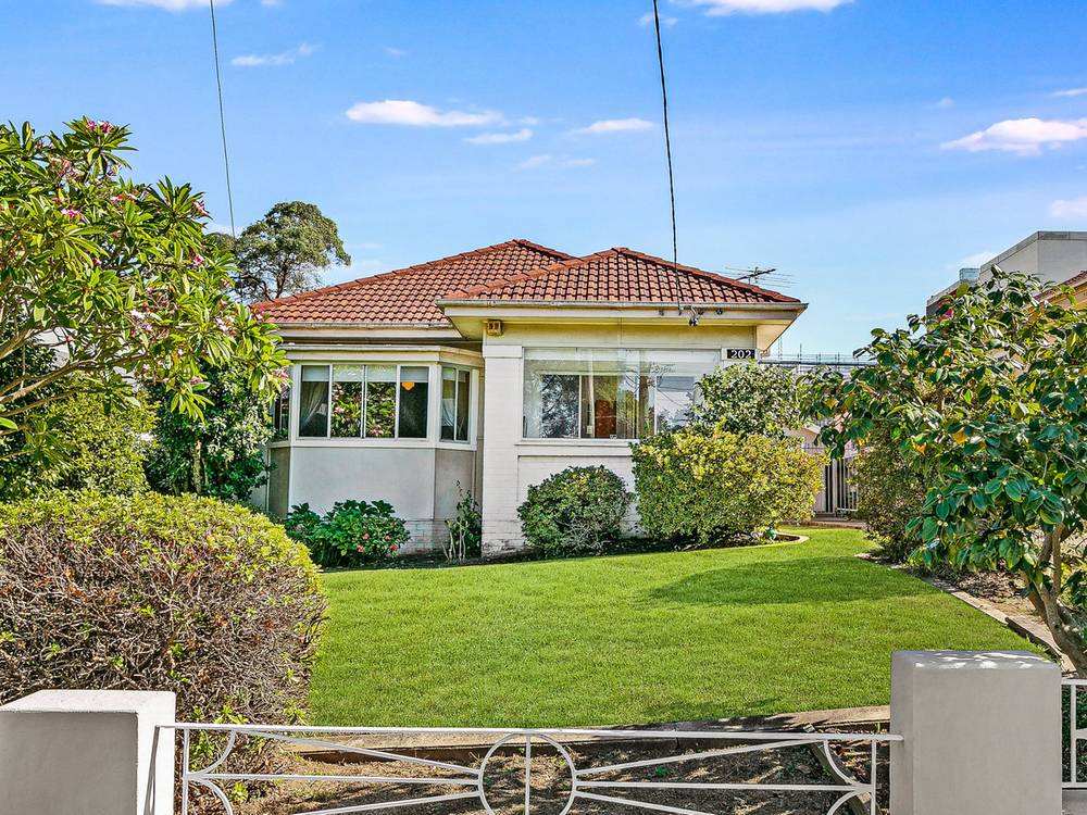 202 Burnett Street, MAYS HILL, NSW 2145
